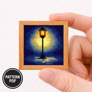 Night Lamppost Cross Stitch Pattern PDF – Mini Night Scene, Modern Xstitch Design