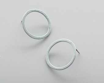 medium slate blue circle studs, minimalist open circle earrings, simple powder coat wire jewellery, lightweight and easy to wear, geometric