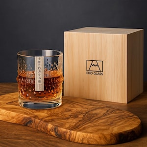 Japanisches Bambuskristall-Whiskyglas in der Geschenkbox aus Holz - Bourbon Scotch Tumbler