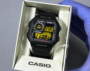 Casio AE-1200WH — Edição Batman | Relógio personalizado inspirado em quadrinhos | Relógio Casio modificado | Edição preta