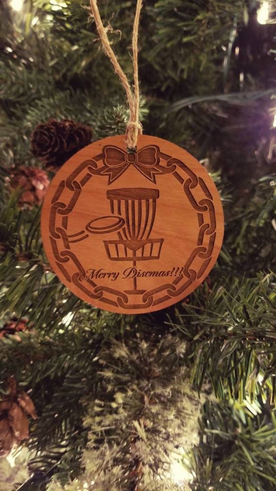 Merry Discmas! Wooden disc golf christmas ornament! Great Christmas g…