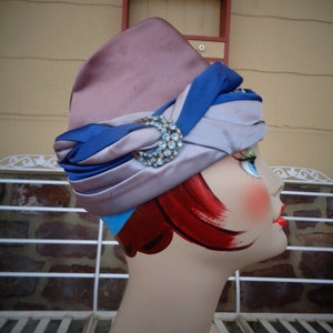 Vintage women&#39;s hat turban toque purple 1950&#39;s early millinery rhinestones MOD