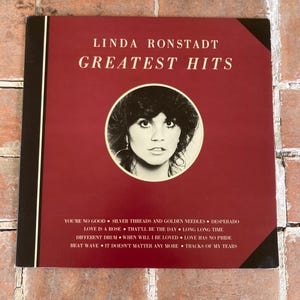 vintage vinyl record album Linda Ronstadt greatest hits 1976 music 1970&#39;s