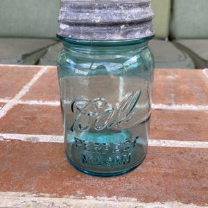 Vintage Ball Mason jar canning farm house original pint glass Primitive rustic #8