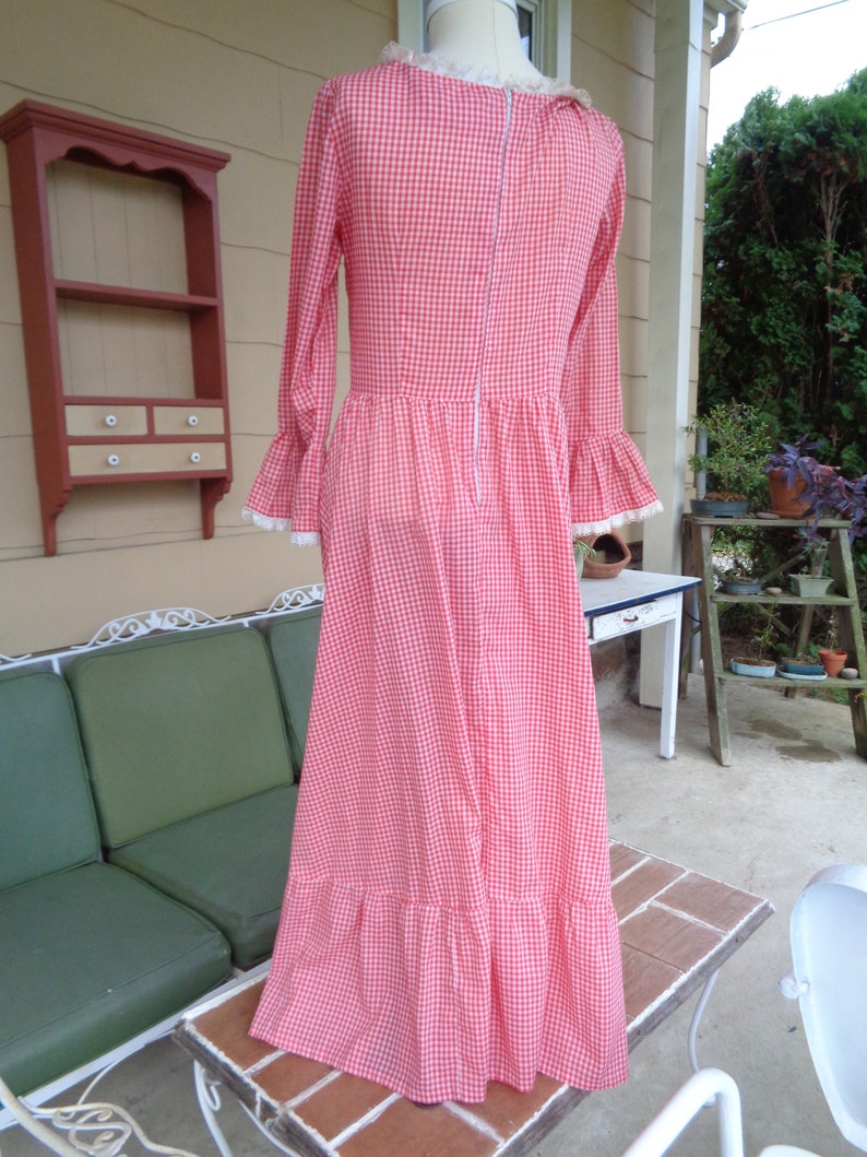 vintage women/'s gingham dress 1960-70/'s red Halloween Prairie dress costume