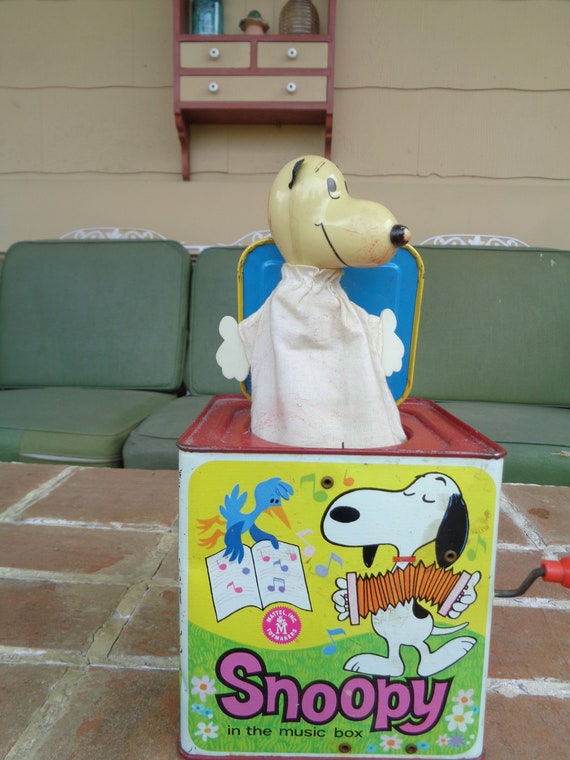 Snoopy jack in hotsell the box toy