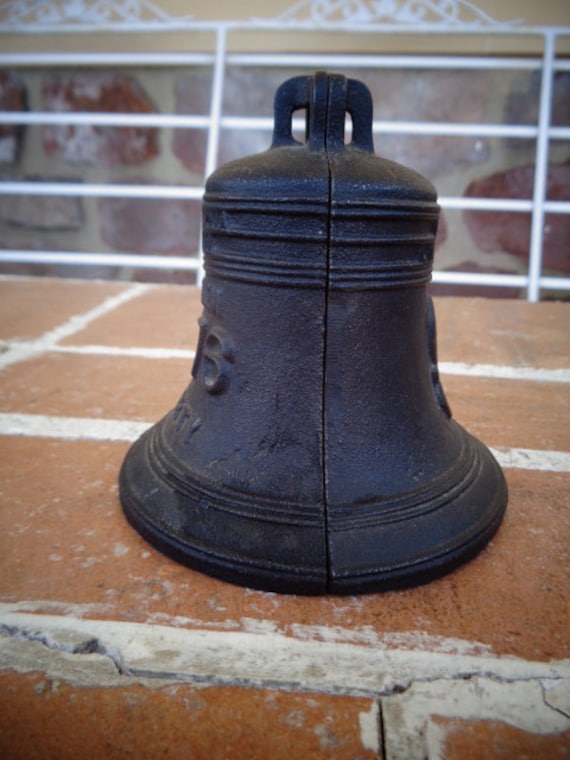 Ik heb een Engelse les winkel Pluche pop Antique Still Bank Liberty Bell 1776 Philadelphia Collectible - Etsy