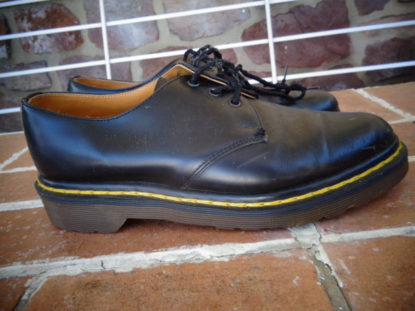 Vintage Doc Dr Marten Classic black shoe 3 hole size 5 England Etsy