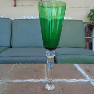 Vintage Emerald Green goblet 9&quot; cocktail glassware barware Christmas Holiday