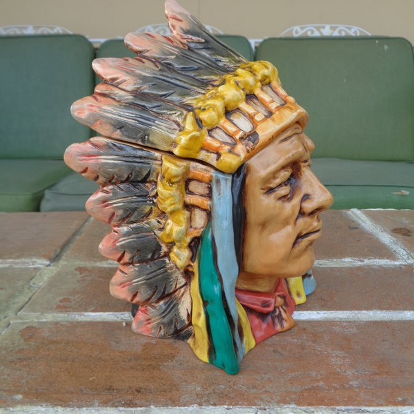 Vintage keramische Indian Chief Head jurk retro schaal collectible bedekt 8"