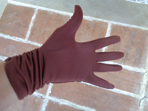 vintage women's gloves brown nylon 1950's size 7 … - image 2