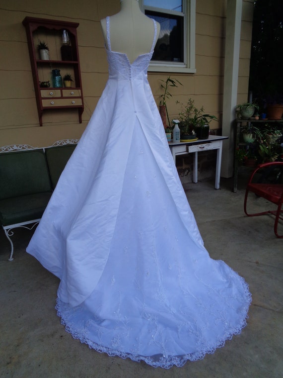 vintage women's wedding dress gown David's Bridal… - image 3