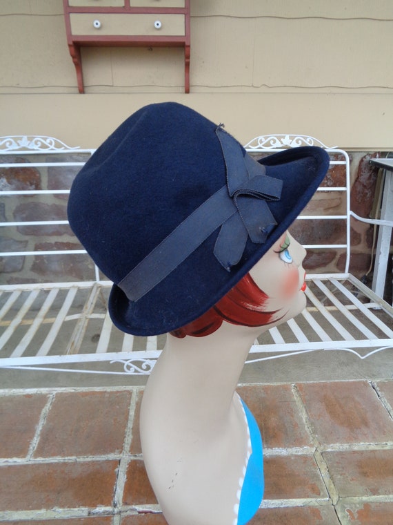 vintage women's felt wool Lancaster bucket hat mi… - image 1