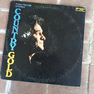 vintage vinyl record Johnny Cash Country Gold 1980&#39;s Power Pack album music