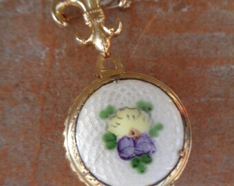 Vintage Coro locket 4 way photograph flowers floral pansy violet jewelry accessories brooch pin