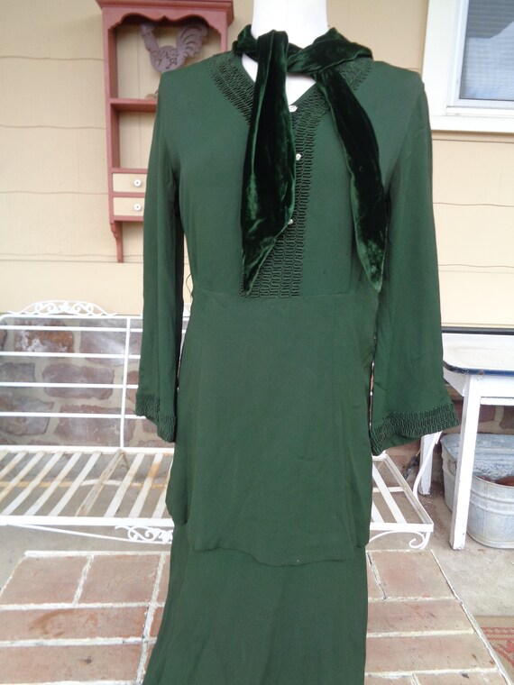 Vintage original women's dress 1920's green velve… - image 2