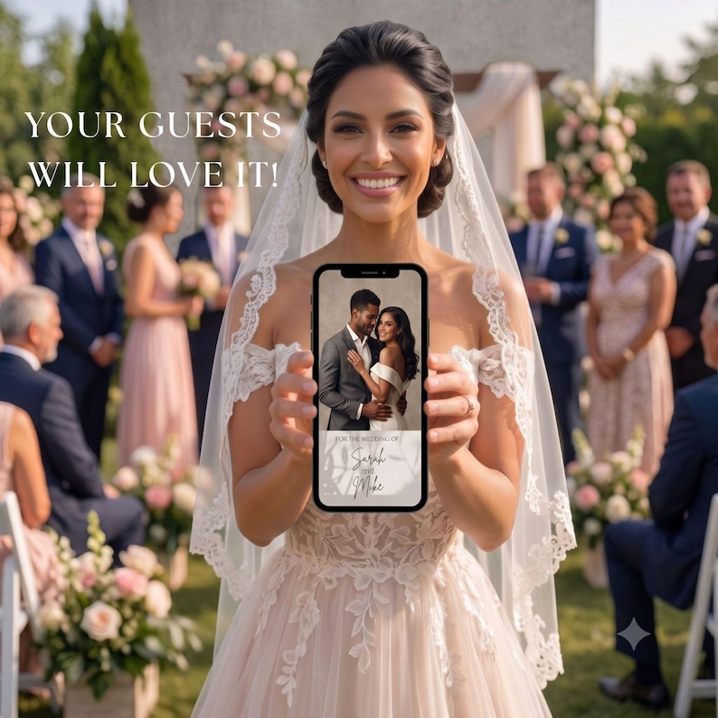 Puede incluir: Un smartphone que muestra una invitaci&oacute;n de boda digital con la foto de una pareja y el texto 'FOR THE WEDDING OF Sarah and Mike'. El tel&eacute;fono se sostiene frente a una persona que viste un vestido de novia de encaje y un velo largo.