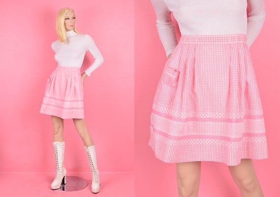 VTG Pink and White Gingham Apron/ One Size/ Embro… - image 1