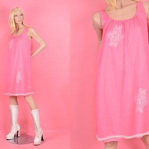 Vintage 60s Pink Floral Lace Detail Night Dress/ Small/ 1960s/ Sleeveless