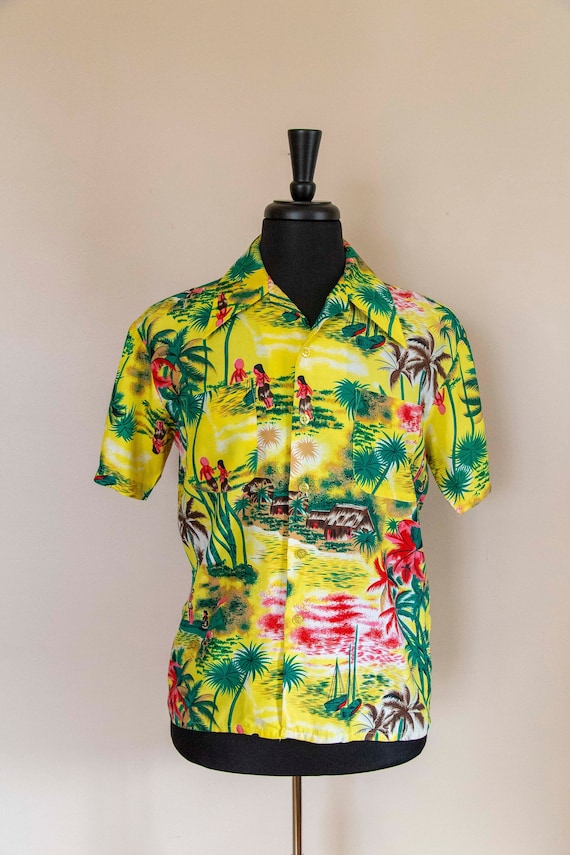 50s K-Mart Yellow Rayon Hawaiian Shirt Size Medium