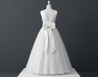 Elegant Ivory Flower Girl Dress with Deep V-Back and Satin Bow, White Tulle Skirt with Scattered Pearls