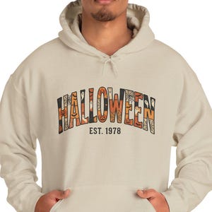Halloween Sweatshirt, Vintage Halloween Hoodie, Retro Spooky Season Pullover, Halloween Graphic Sweatshirt