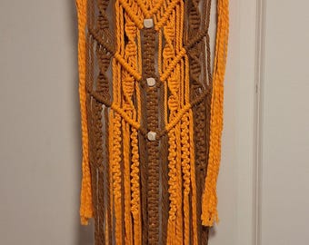 Macrame wall hanging