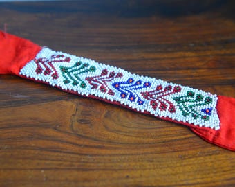 Naszywka z koralikami z plemienia Kuchi – haft vintage DIY