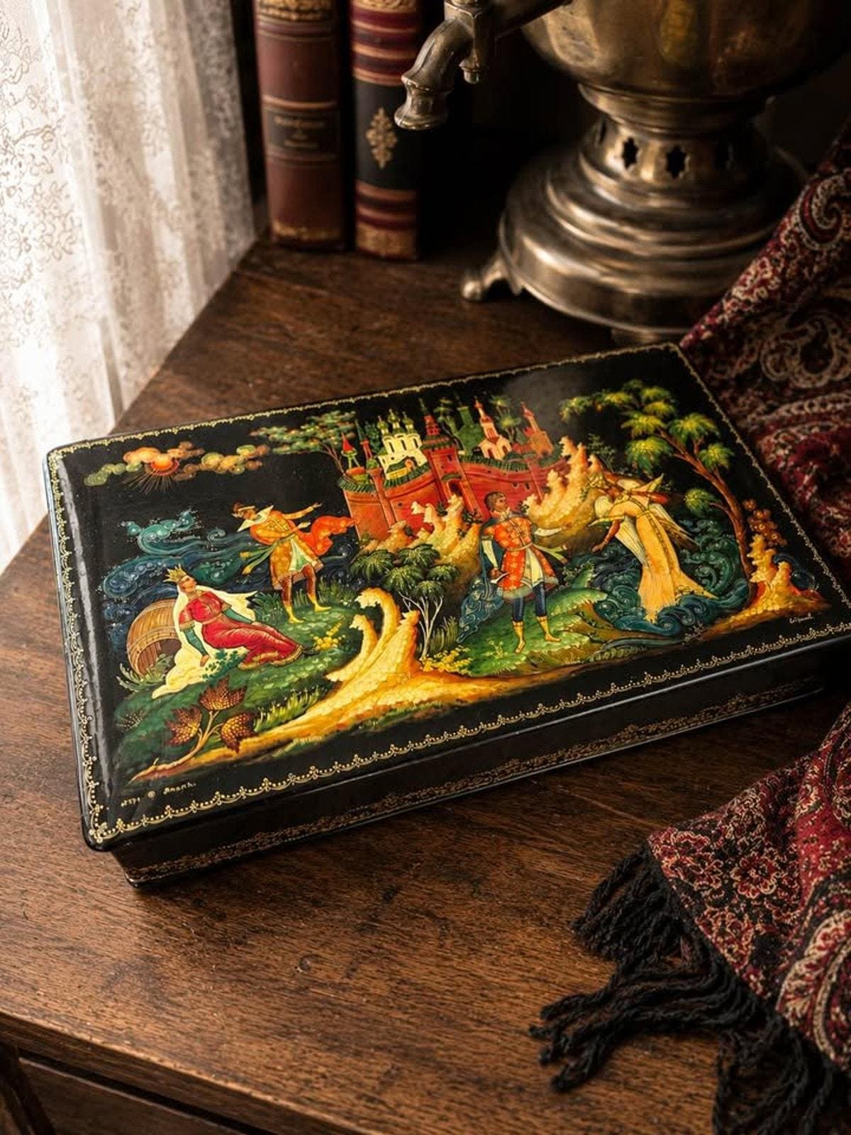 Palekh trinket box - Etsy 日本