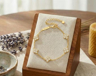 Bracelet Trèfle Or 14K, Moissanite Véritable avec Certificat GRA, Bijou Éthique Scintillant, Style Trèfle à Quatre Feuilles