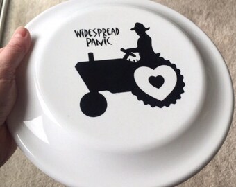 Love Tractor Frisbee!! Widespread Panic!