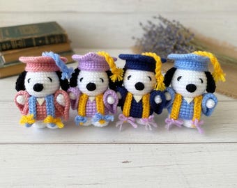 CUSTOM Crochet Graduation Snoopy Dog Plush, Handmade Amigurumi Graduate Keepsake, Diploma Detail
