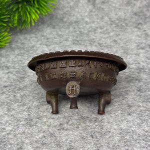 Tibetan scriptures Bronze Incense Burner, Three‑Leg Censer with Buddhist Scripture Carving, Spiritual Altar Ornament for Meditation & Prayer