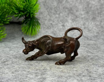 Vintage bronze vintage Ox sculpture / home desktop craft decoration ornament
