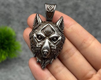 Tibetan Meteorite Iron Wolf Head Pendant,Norse Viking Amulet, Wolf Necklace Charm for Men & Women