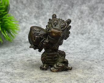 Vintage bronze carved Dragon tea pet statue, Feng Shui statue