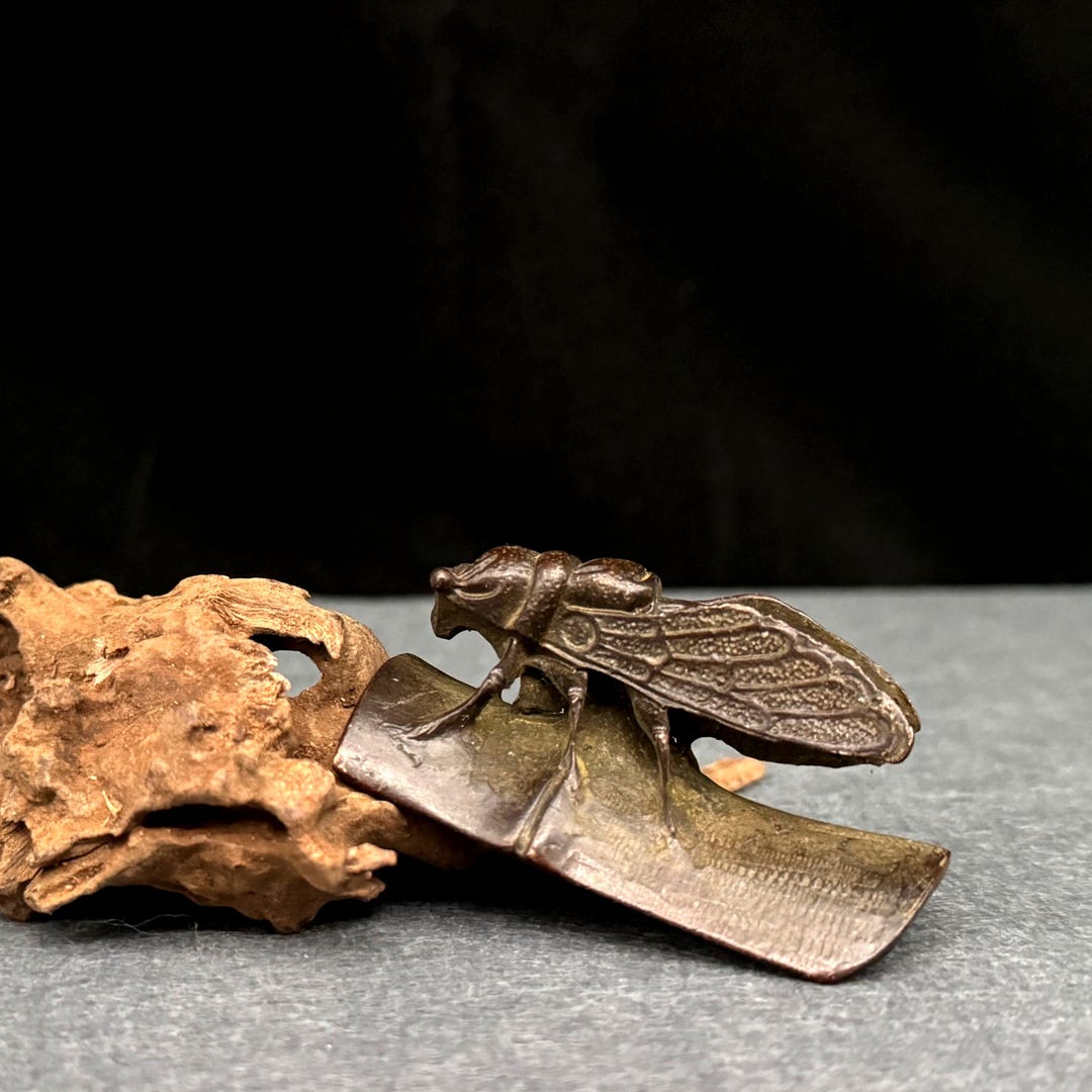 Antique Chinese Bronze Handcrafted Bamboo-joint Cicada Statue With ...