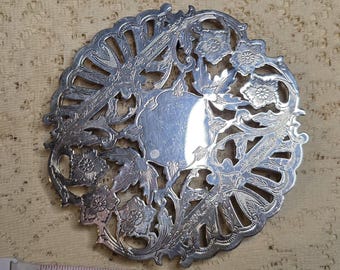 Wallace Silver Plate Round Pierced Trivet Floral Footed Hot Plate Vintage