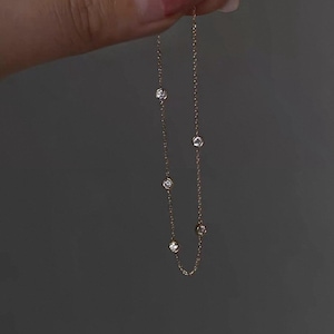 Rundes Diamantarmband aus 18K Massivgold • Zierliches Diamantstationsarmband • Minimalistisches Echtgoldarmband • Feines Schmuckgeschenk für Sie