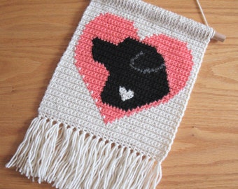 Labrador dog crochet pattern. Home decor, black lab and hearts wall hanging for pet lovers. Love my Labrador wall art.