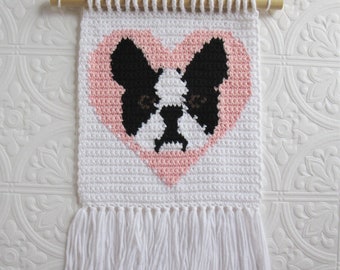 Boston Terrier crochet pattern. Home decor, dog and heart, mini wall hanging for pet lovers. DIY wall art.