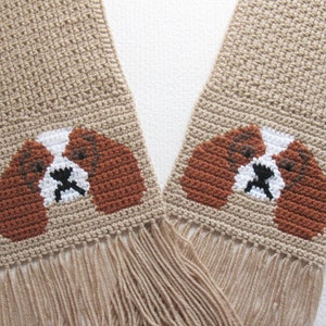 Cavalier Spaniel crochet pattern.  Crocheted instructions to make a Blenheim Cavalier King Charles dog scarf.  Crochet for pet lovers