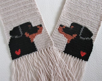 Rottweiler crochet pattern. Instant download for DIY rottie dog scarf.