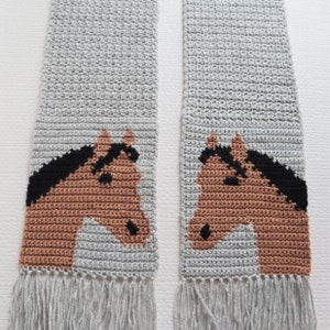 Horse scarf crochet pattern. Instant download instructions to make a dark bay horse scarf image 5