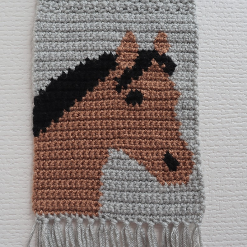 Horse scarf crochet pattern. Instant download instructions to make a dark bay horse scarf image 4