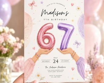 Puede incluir: Una tarjeta de invitación de cumpleaños con el texto Madison's 7th Birthday, May 24 at 3:00PM, The Anderson Residence, 1234 Sunflower Lane, Portland, OR 97201, y RSVP to Hannah 123-456-7890. Muestra manos ilustradas sosteniendo globos con los números 6 y 7.