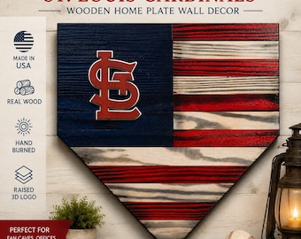 Bandera de madera con forma de plato de home de los St. Louis Cardinals – Arte rústico de béisbol para pared, madera estadounidense con acabado a mano.