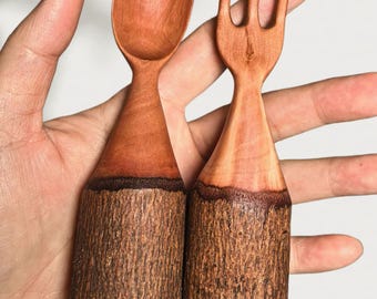Hand-carved natural wood spoon and fork – Rustic handcrafted cutlery – Natural branch – Handmade – Customizable
