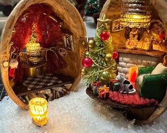 Miniature Christmas House in a Walnut Shell – Mini Illuminated Christmas Diorama – Fairytale Decor – Unique and Customizable Christmas Gift