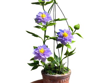Miniature double clematis in polymer clay, Handmade plant for dollhouse, Floral table decoration, Customizable gift